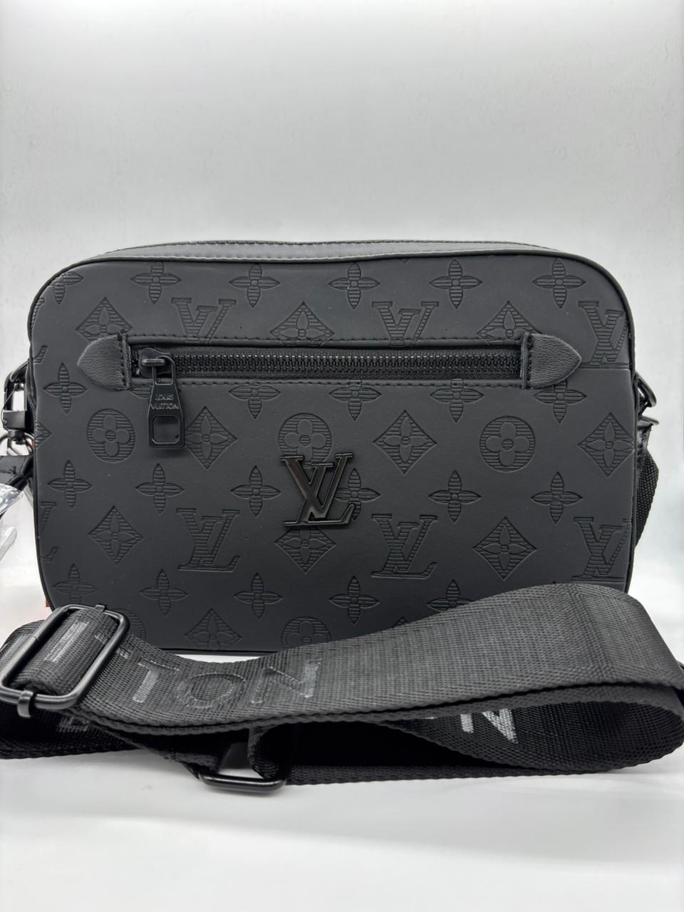 Sac LV avec bandoulière 3